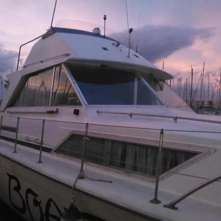 ホテル Conero Boat&Breakfast アンコーナ エクステリア 写真